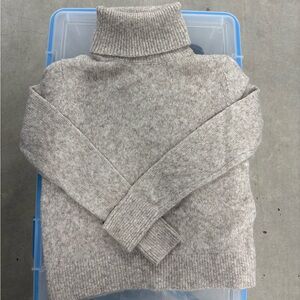 Banana Republic Turtleneck Sweater - Grey Beige